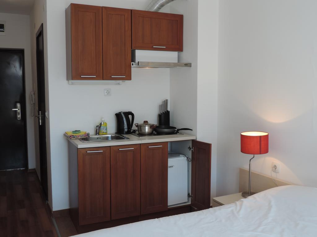 Gondola Apartments & Suites Bansko Room photo